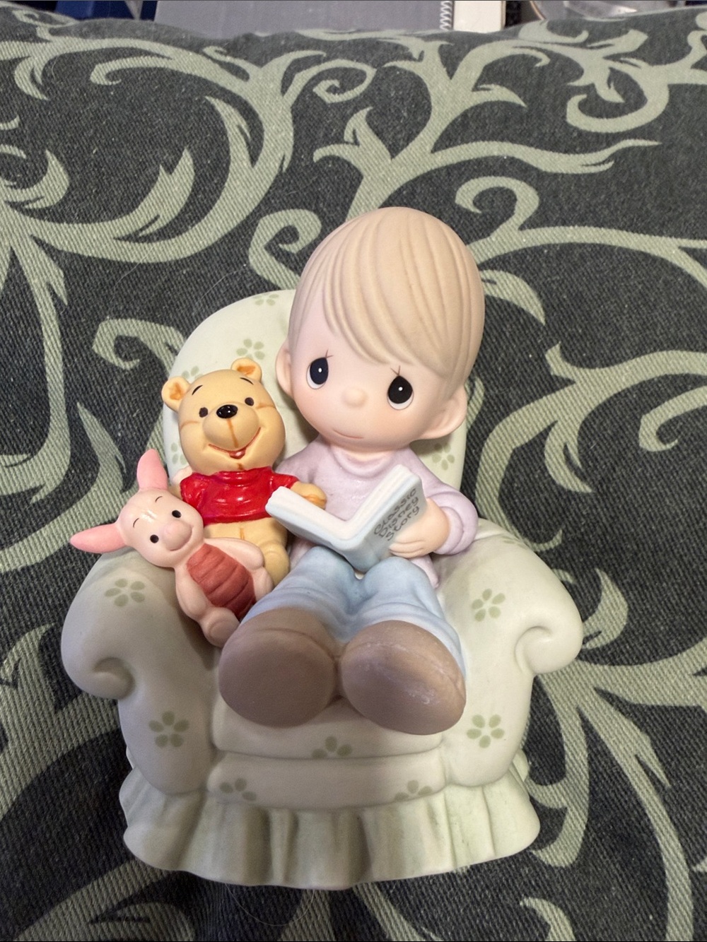 Disney Winnie the Pooh Precious Moments and Keepsake Box